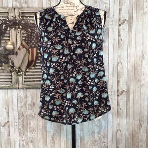 Woman’s Loft Floral Sleeveless V Neck Button Front Top